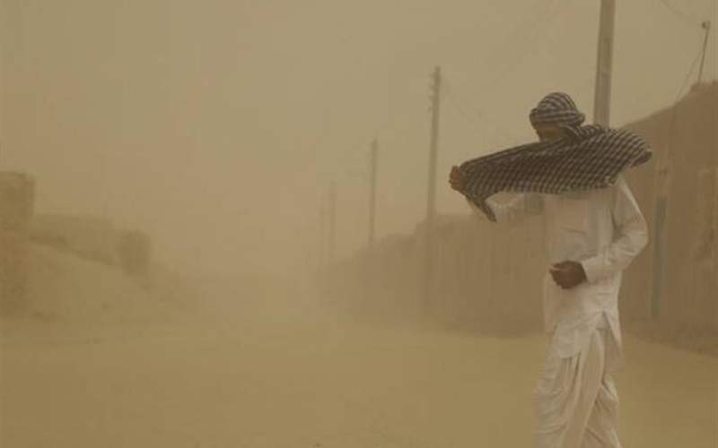 طوفان سیستان با سرعتی بالای صد کیلومتر