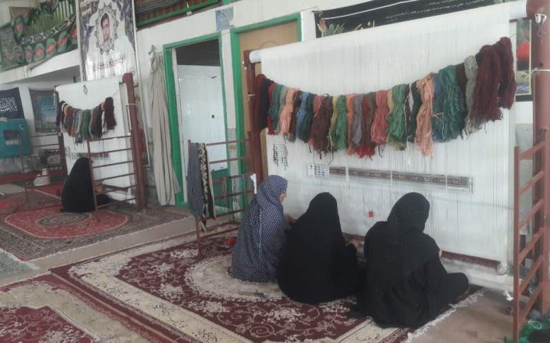 فرش سیستان پیوند هنر اصیل با درآمد خانوادهها
