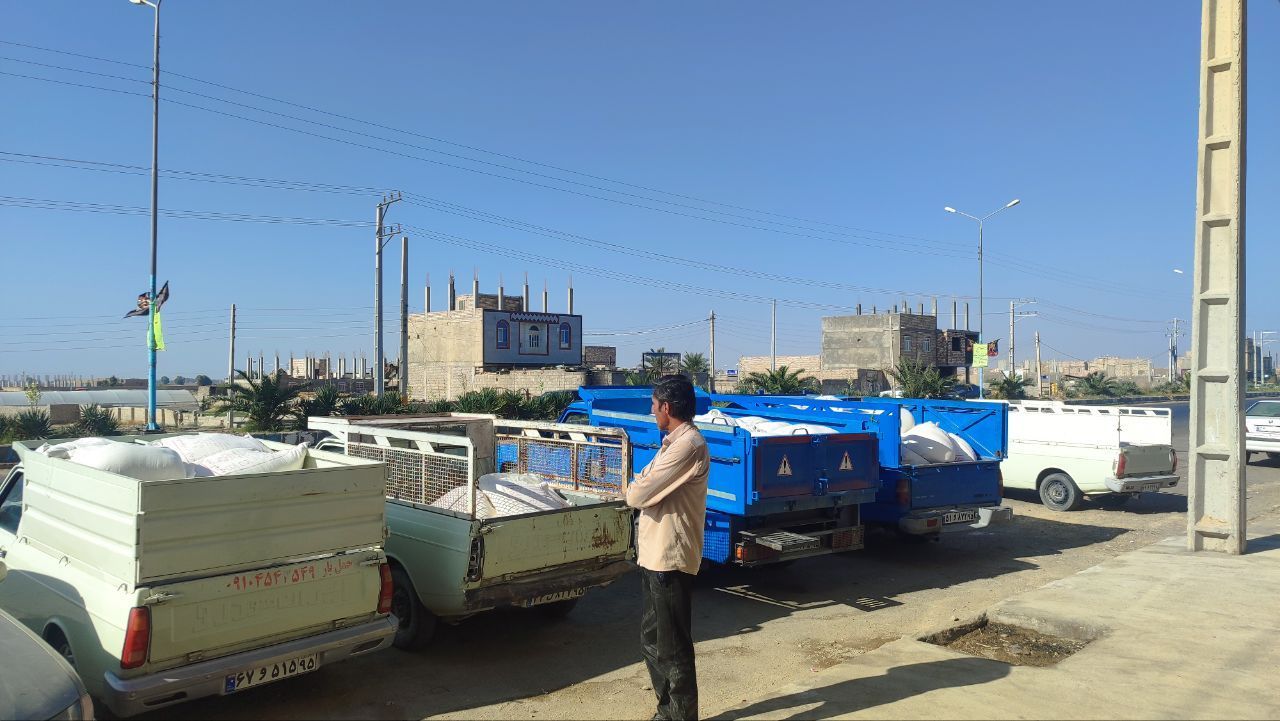  چهار تُن آرد در روستاهای هامون توزیع شد