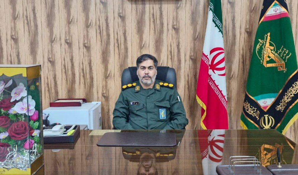 توزیع بسته یلدایی به نیازمندان در هامون