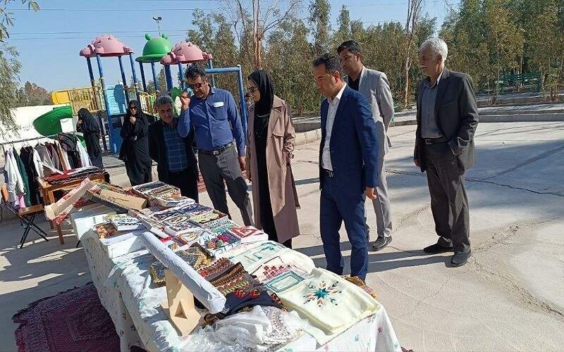 ایجاد بازارچههای دائمی و فصلی صنایع دستی