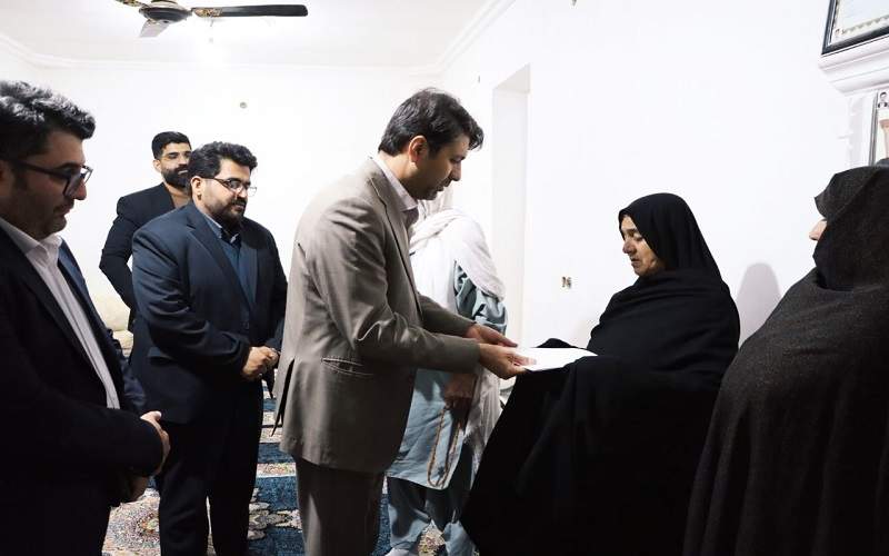 با خانواده شهید اهل سنت سیستان‌وبلوچستان دیدار شد