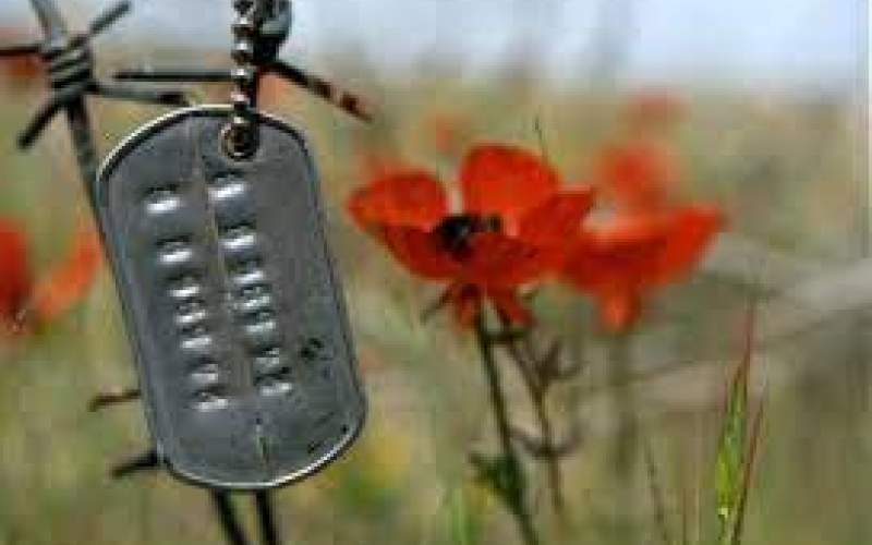 مبادا پشت امام را خالی بگذارید