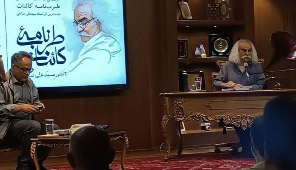 همه زبان‌ها در مقابل فارسی، محکوم به شکست‌اند