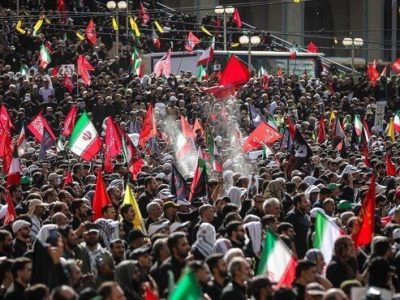 حضور مردم تجلی عشق به رهبر شهید است