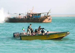 آزادی لنج‌های ربوده‌شده از دست دزدان دریایی سومالی
