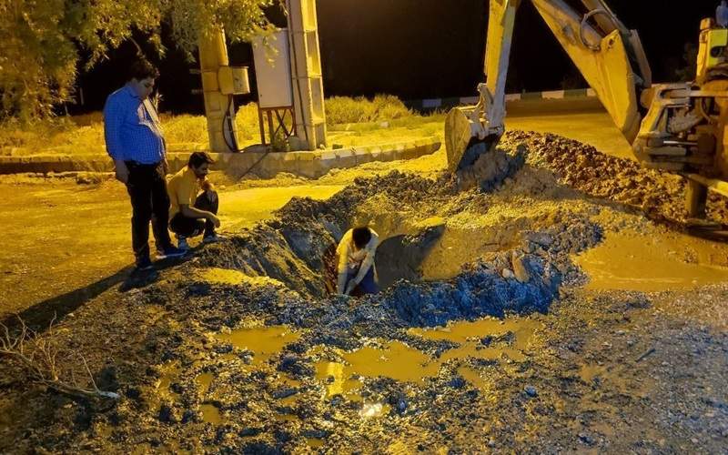 نشتی خط انتقال آب علی‌اکبر برطرف شد