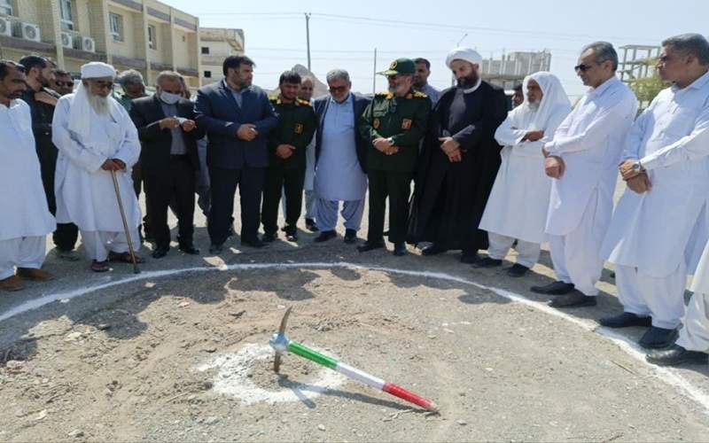 کلنگ‌زنی ۳ پروژه آموزشی در نیکشهر