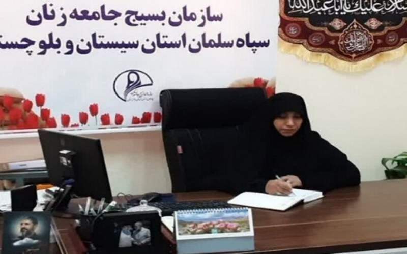 خون شهیده افتخاری پرچم خدمت را برافراشت