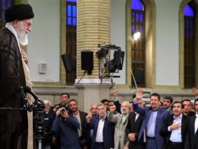 دیدار نمایندگان با رهبر انقلاب آغاز شد
