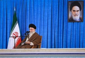 انقلاب امام جایگاه آمریکا را تنزل داد