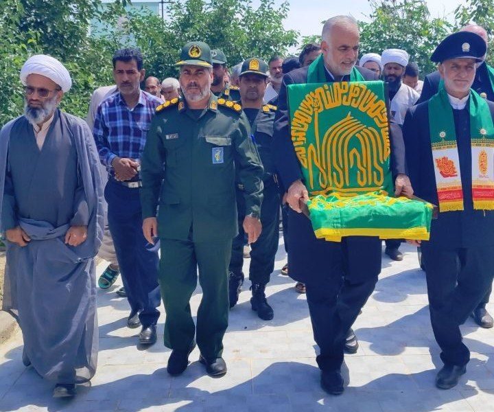 کاروان زیر سایه خورشید در هامون