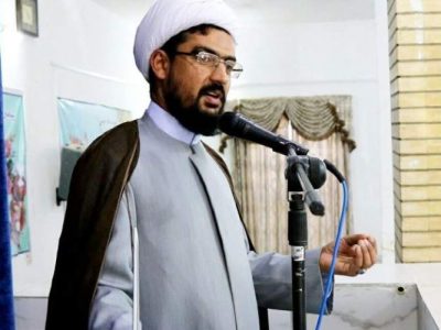 تمسک به مکتب عاشورا، راه عبور از مشکلات